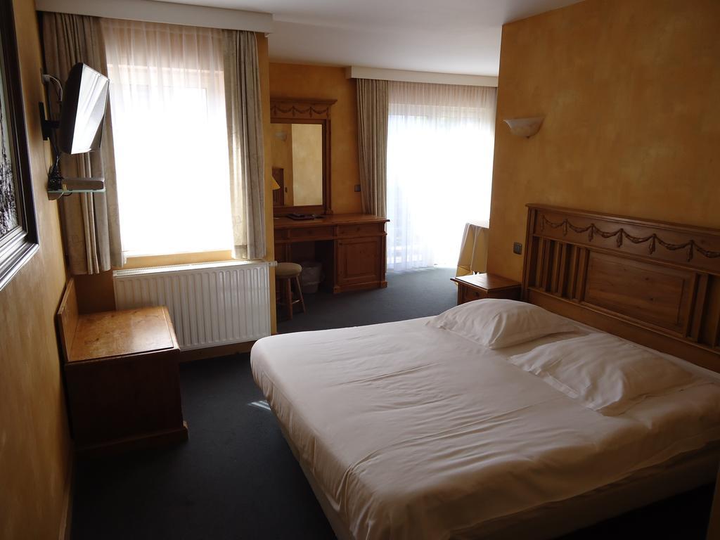 Hotel Manitoba Бланкенберге Стая снимка